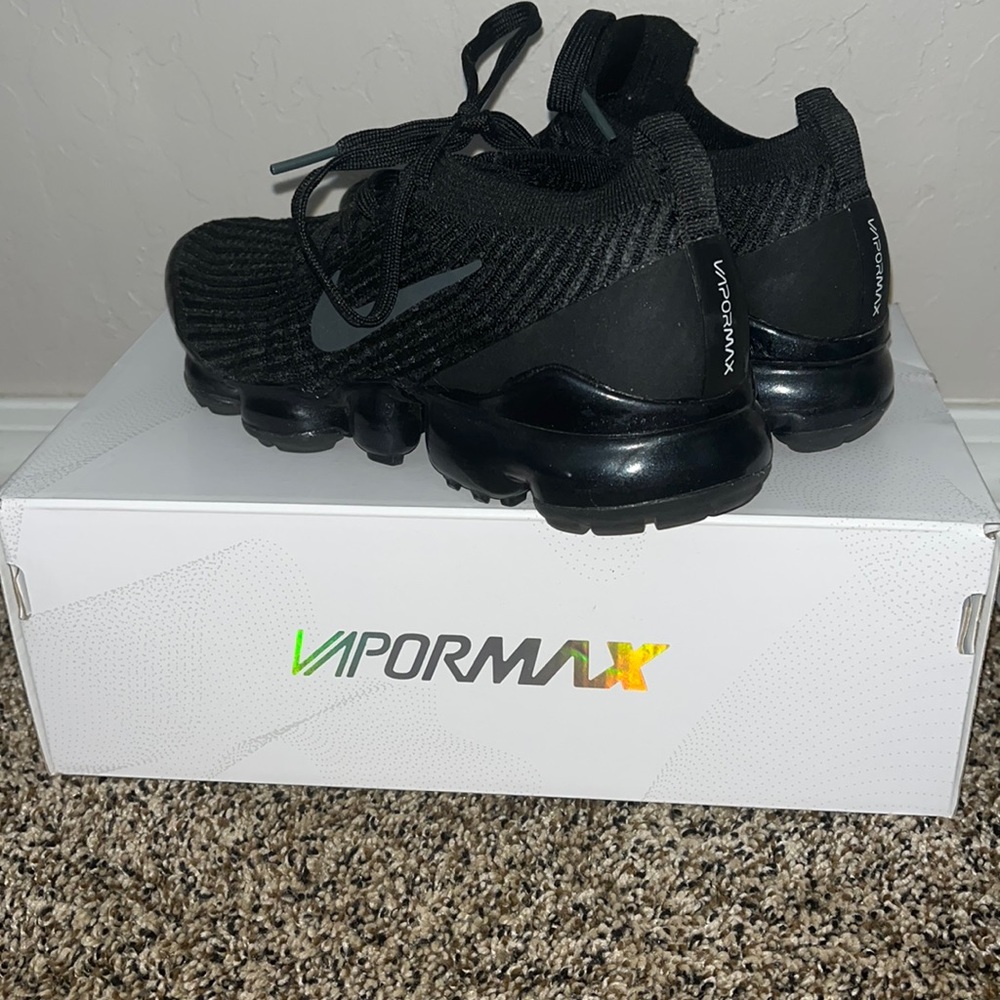 black Nike VaporMax